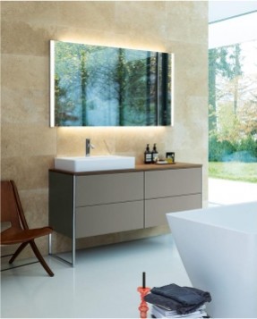 Into the sanitary and bathroom industry, independently developed and launched the first bathroom cabinet J01